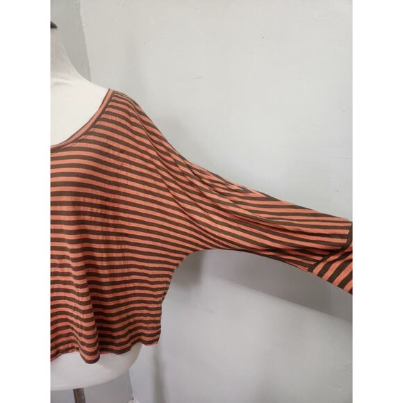 BCBG Maxazria Dolamn Long Sleeve Striped Knit Cropped Top Size Small - Picture 3 of 11